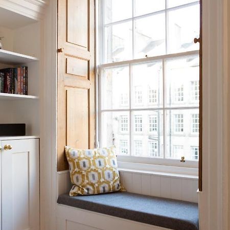 Royal Mile - Old Town Apartment Edinburgh Eksteriør bilde