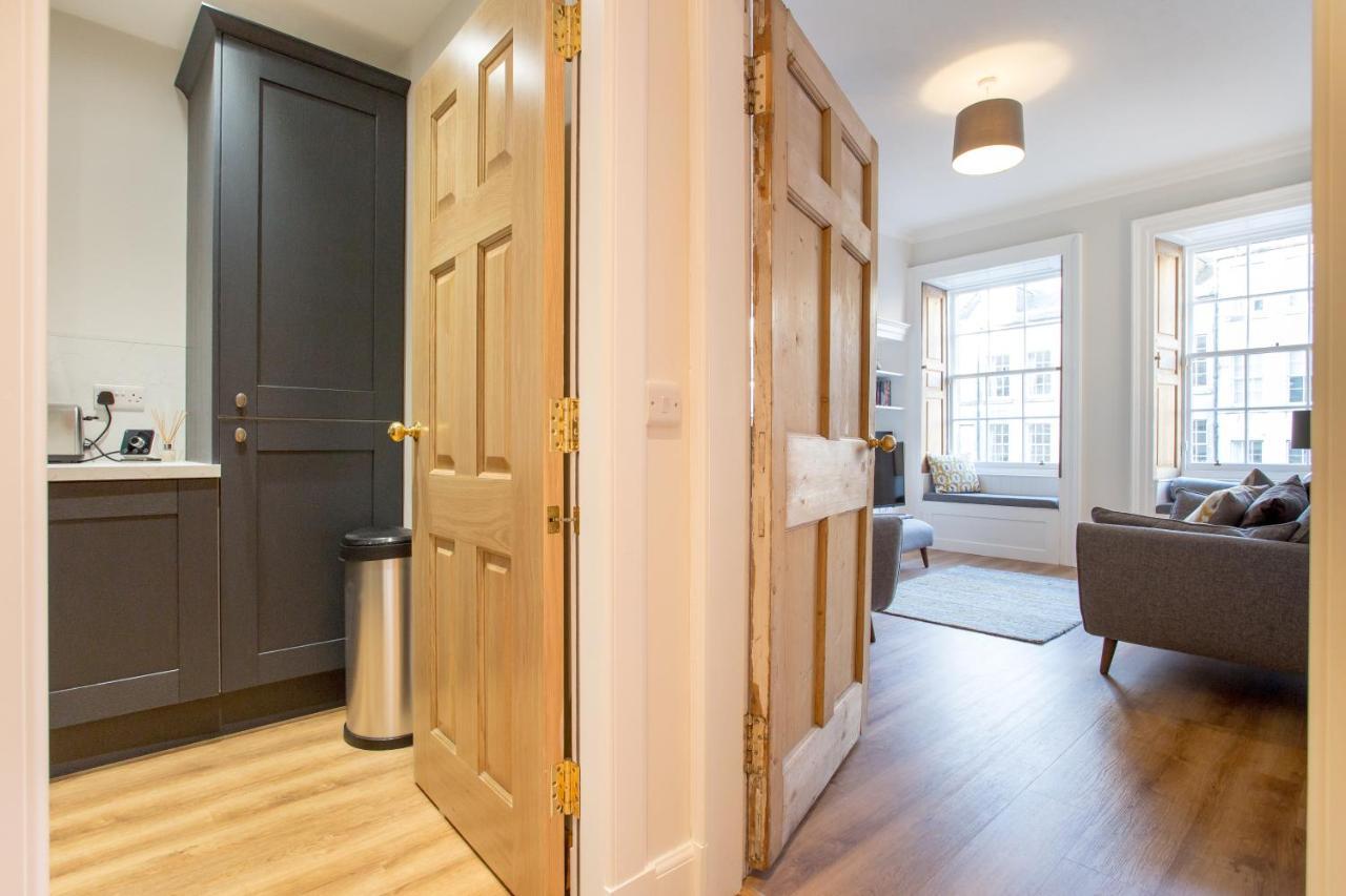Royal Mile - Old Town Apartment Edinburgh Eksteriør bilde