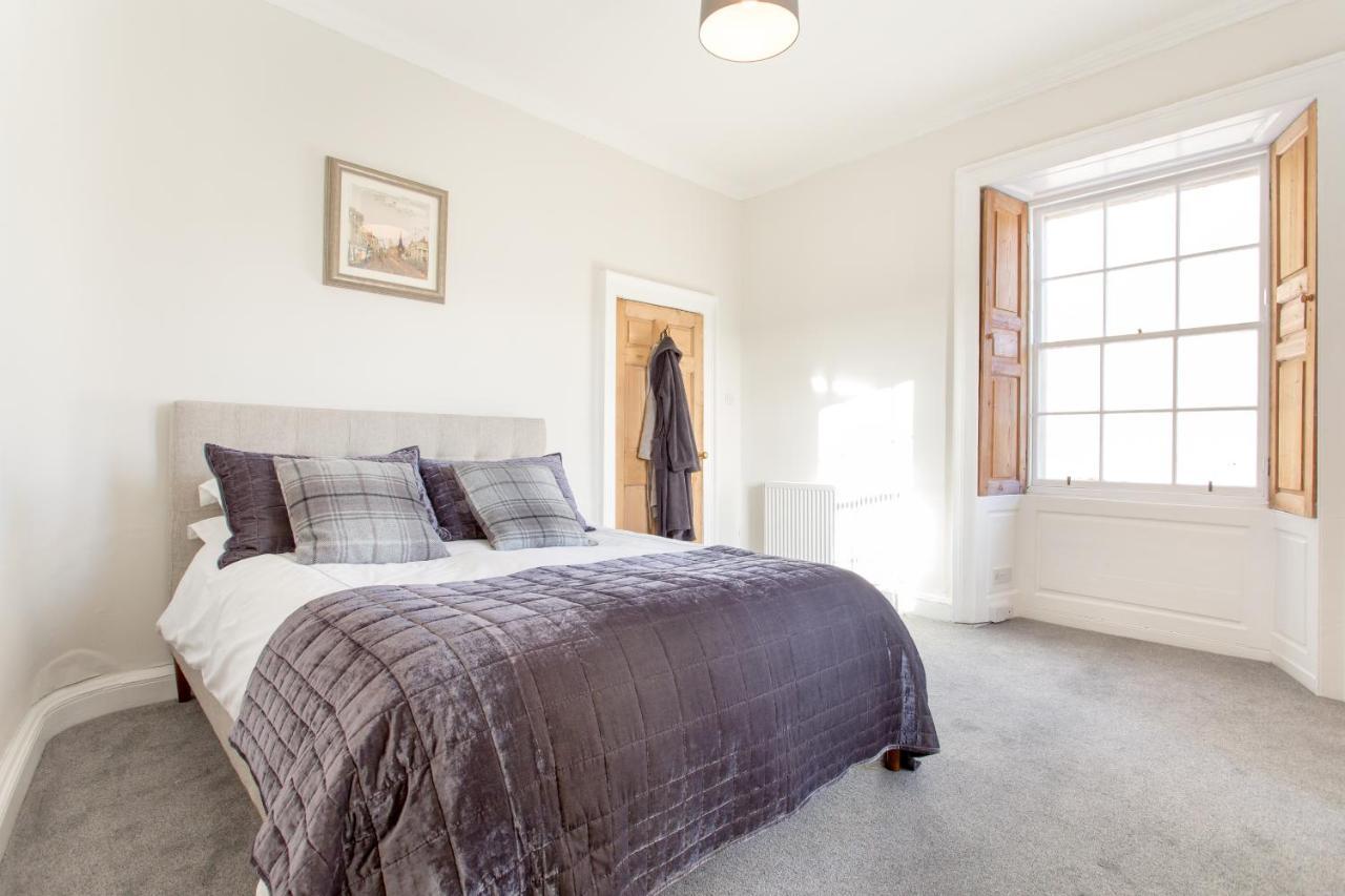Royal Mile - Old Town Apartment Edinburgh Eksteriør bilde